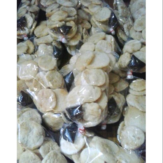 

Kerupuk Kemplang