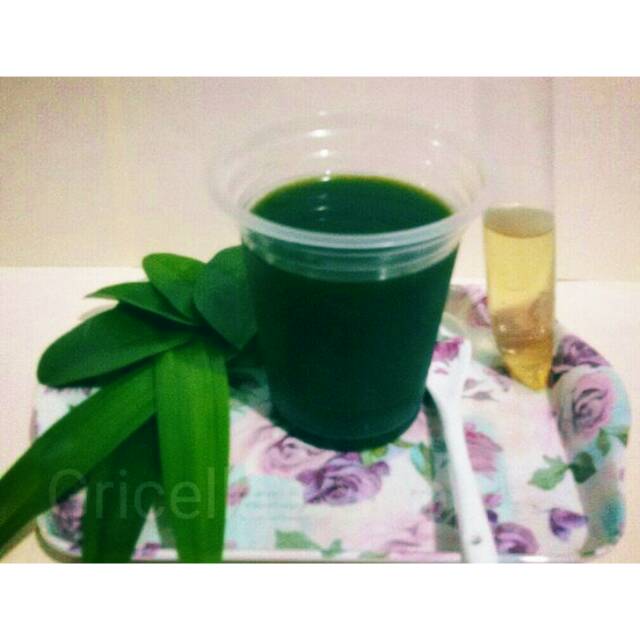 

Cincau Hijau Organik with gula cair wangi pandan