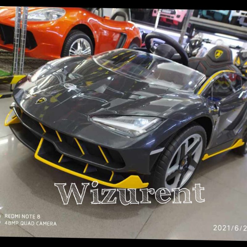 mobil aki Lamborghini centenario