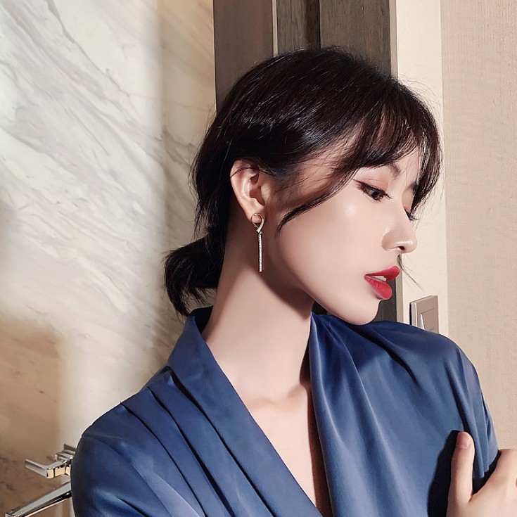 Anting Gantung Panjang Tusuk Gaya Korea Motif Geometri Aksen Hollow Untuk Perhiasan Wanita-7