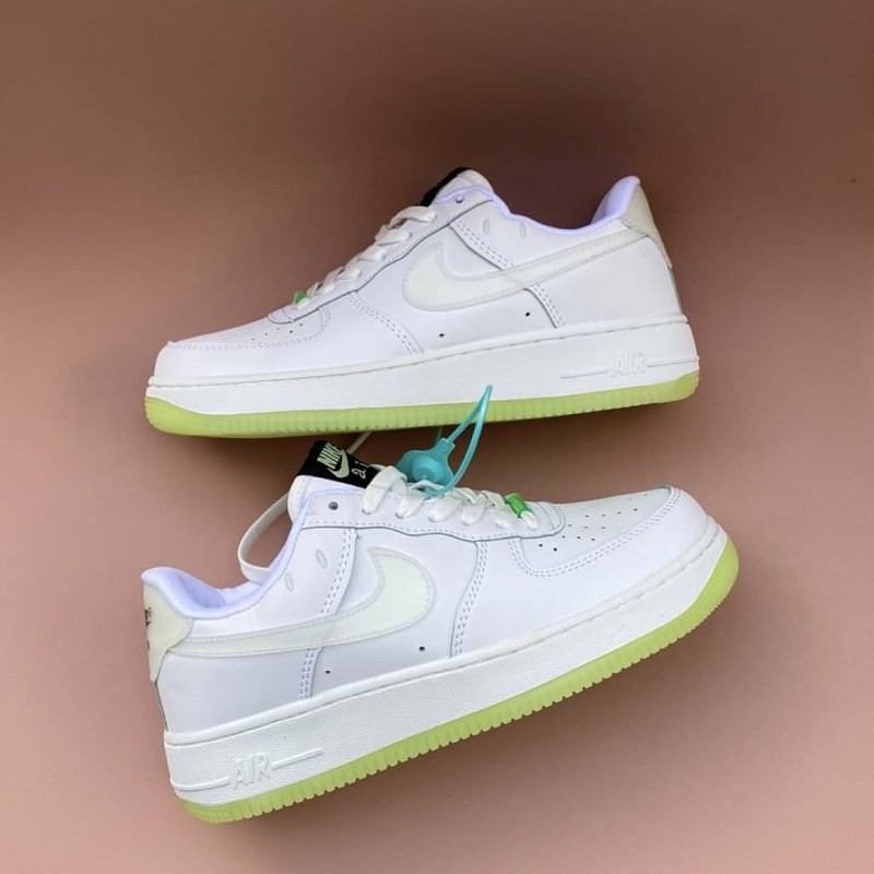 SEPATU N*ke A1r Frce 1 smile white/green glow in the dark