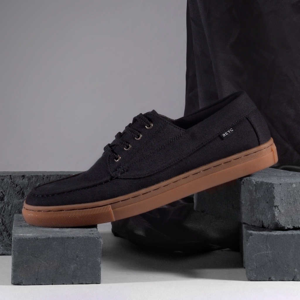 JAMS BLACK GUM ORIGINAL x REYL MAN Sepatu Sneakers Hitam Pria Kets Tali Casual Jalan Santai Hangout Kondangan Kuliah Sekolah Simple Sporty Fashion Premium Canvas Men Skate Footwear Big Size Jumbo Ukuran Besar 44 Distro Bandung Keren Murah Terbaru Branded