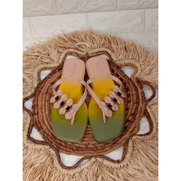 SANDAL JEPIT BALANCE 3168 3 SENDAL IMPORT JELLY WARNA CANTIK TALI SISI DAUN GRADIASI WARNA 100% ORIGINAL KUALITAS IMPORT ANTI SLIP NYAMAN EMPUK