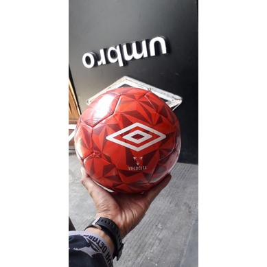 UMBRO VELOCITA TRAINER BALL