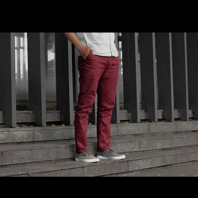  Celana  Chino  Pria Celana  Chino  Panjang Pria Warna Maroon 