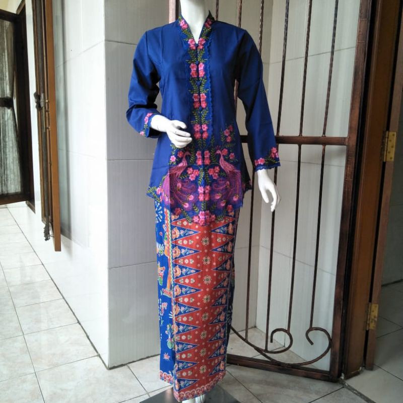 kebaya encim/kebaya modern/kebaya jumbo