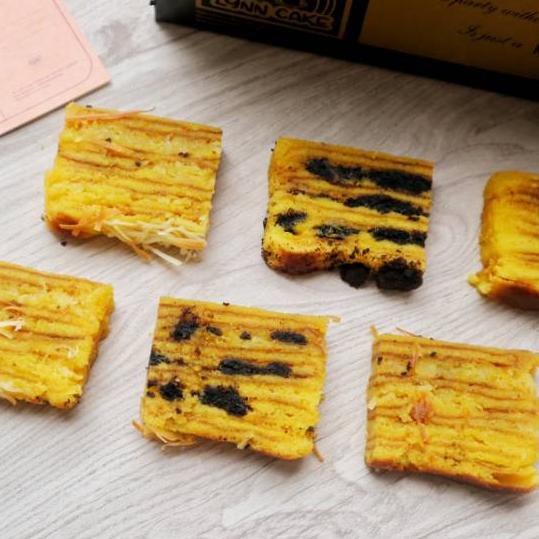 

(SQ29)-Lapis legit mix 3 wisman wijsman butter layer cake rasa keju oreo original premium by Lynn Cake-Terbaik