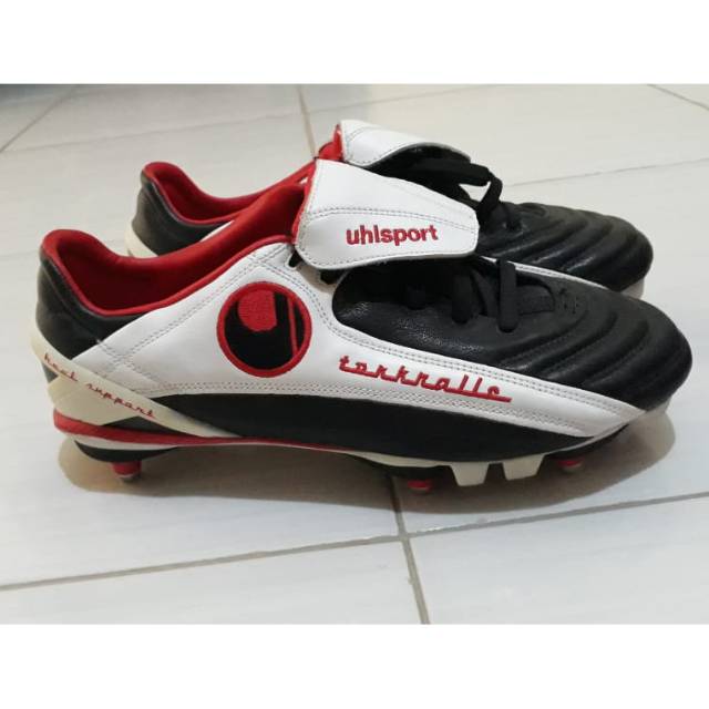 Sepatu Bola Uhlsport Baru