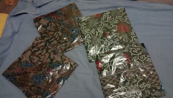 Maura Couple - Sania Ruffle Batik Couple