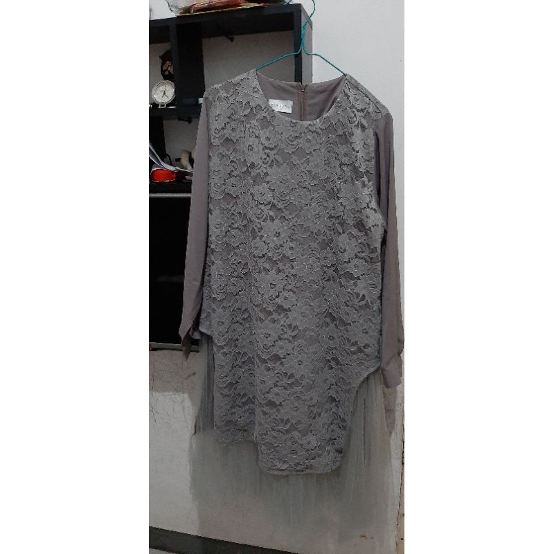 PL PreLoved Atasan Tunic Tunik Jenna & Kaia Brokat Tile