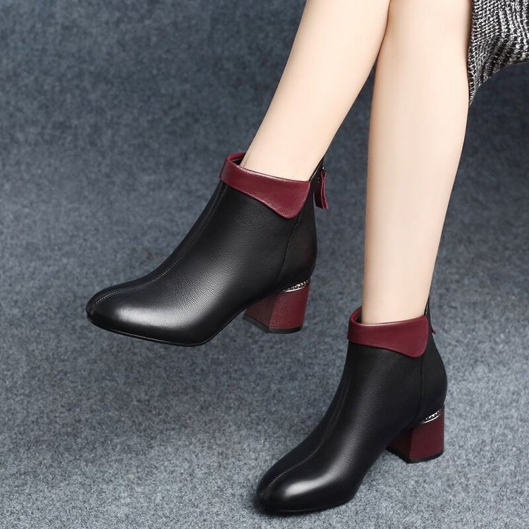 [DUNIA FASHION] Sepatu Boots Import Wanita Model Mid Heels Tebal Warna Merah DF 565