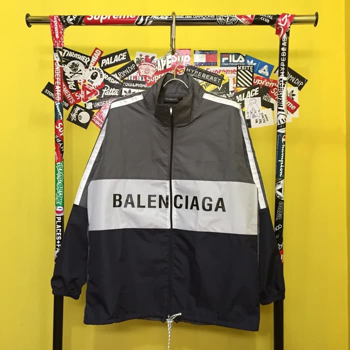 harga hoodie balenciaga original