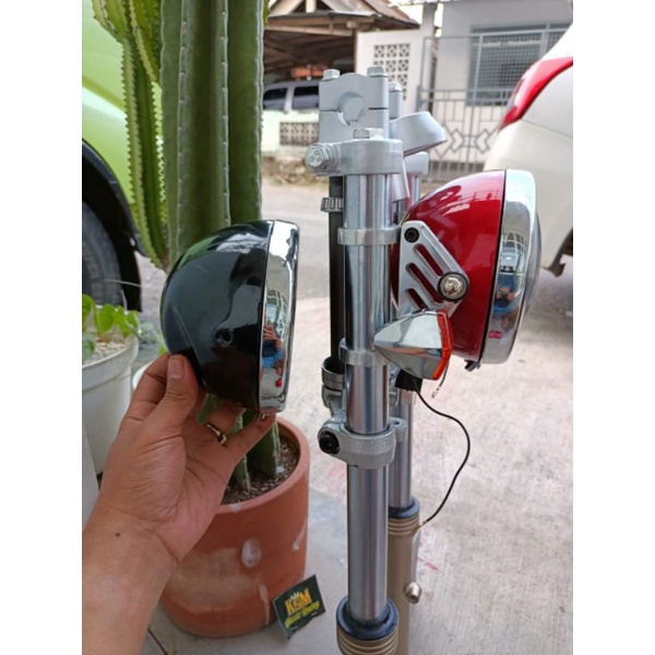 batok lampu cb125 (merah+hitam)batok lampu depan cb125 IMPORT