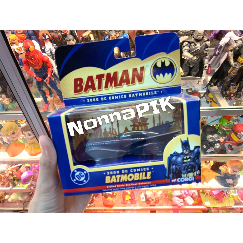 DIECAST 1/43 CORGI 2000 DC COMICS BATMOBILE