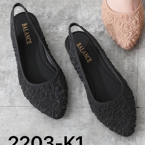 BALANCE Sandal Jelly Wanita Import Hak 3 Cm Bahan Karet Empuk Elastis Motif Bunga Sol Tebal Non-Slip Balet Flatshoes  Hak Pendek-Hitam