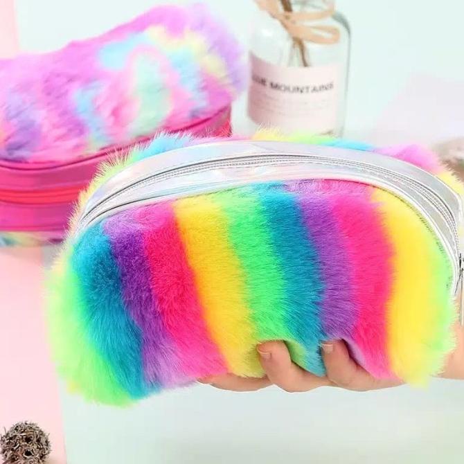 

TERLARIS Tempat pensil bulu /tempat make up bulu hologram jumbo/TEMPAT PENSIL AESTHETIC/TEMPAT PENSIL ANAK PEREMPUAN/TEMPAT PENSIL LUCU/TEMPAT PENSIL 3D/TEMPAT PENSIL TRANSPARAN/TEMPAT PENSIL LUCU/TEMPAT PENSIL KOREA/TEMPAT PENSIL KAIN/TEMPAT PENSIL