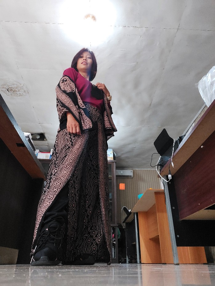 Setelan Batik Wanita Cardigan Dan Celana Panjang Batik Modern Motif Doll Boneka