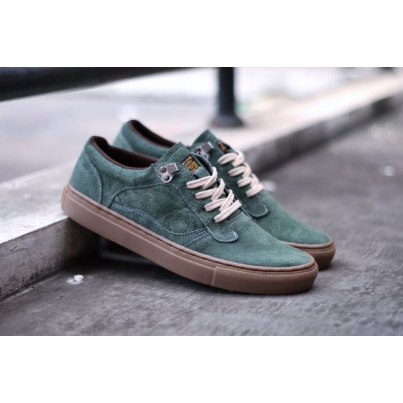 Sepatu Sneakers Kulit Pria Lokal Shoes Local Pride Cevany Gordon Low Cut Olive Gum