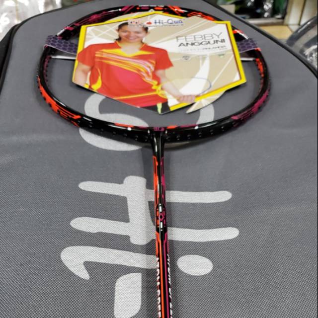 [Free Pasang Senar] Raket Badminton HiQua Atom Speed Original Bonus Tas Besar, Senar, Kaos