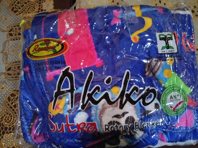 Selimut Akiko Sutra Rotary Ukuran 150×200 Cm