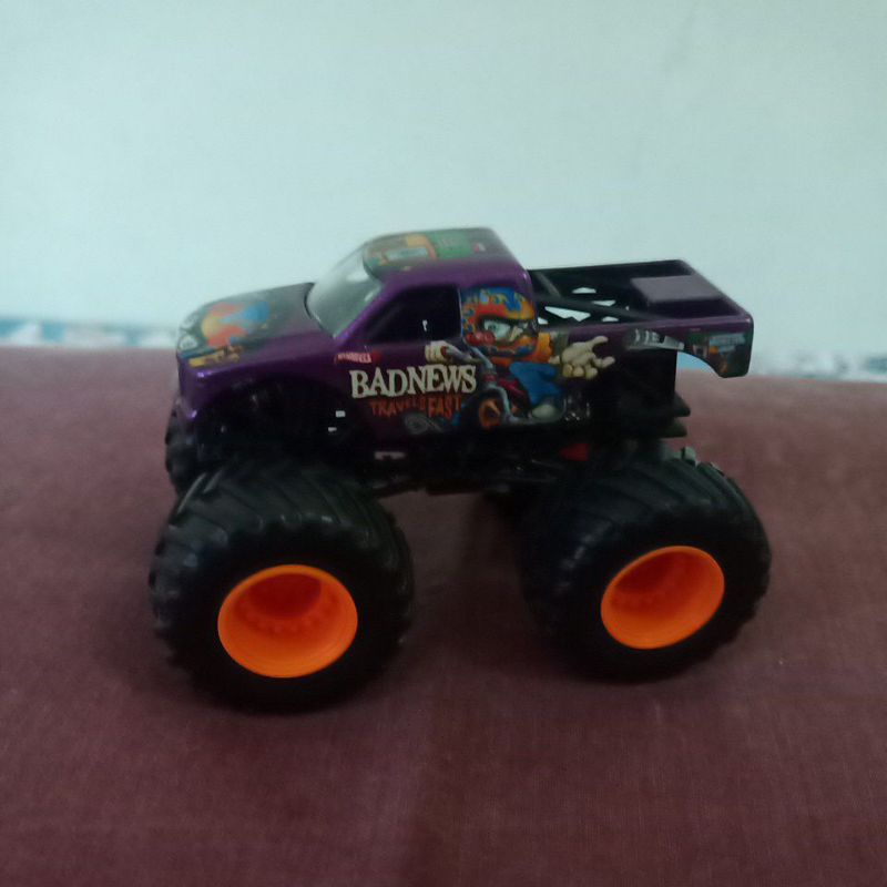 Badnews Travels Fast Monster Jam Hotwheels Loose