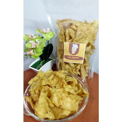 

READY STOCK | COD| Keripik Bawang Seledri Home Made, Tanpa Pengawet IAS SNACK | ORIGINAL | HALAL | Higienis