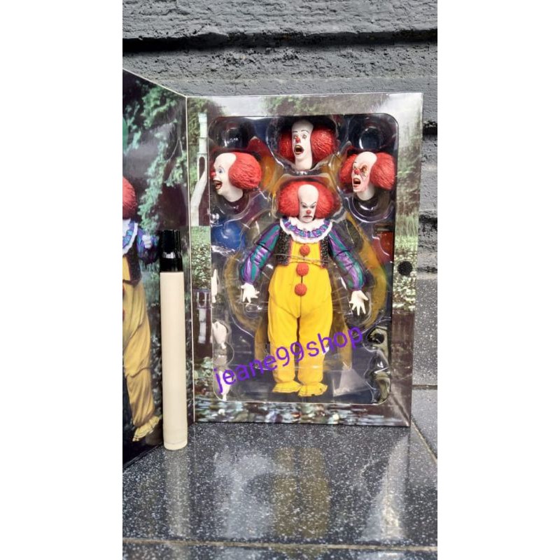 Mainan action figure pennywise IT 1990 movie joker clown neca ultimate new misb