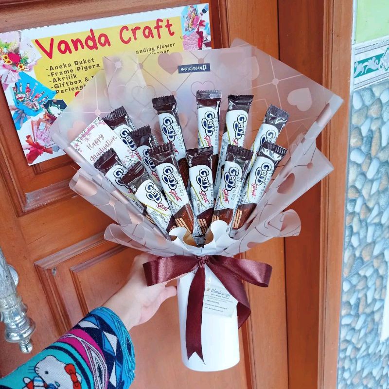 

Buket Snack Buket Bunga | Gift box | Buket Jajan | Buket Balon | Buket Kerudung | Tart Snack | Buket Flanel Kado Ulang Tahun Hadiah Wisuda, dll