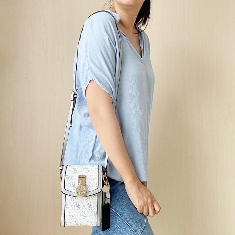 5.5 SALE | GUESSS Phone Sling Bag include box