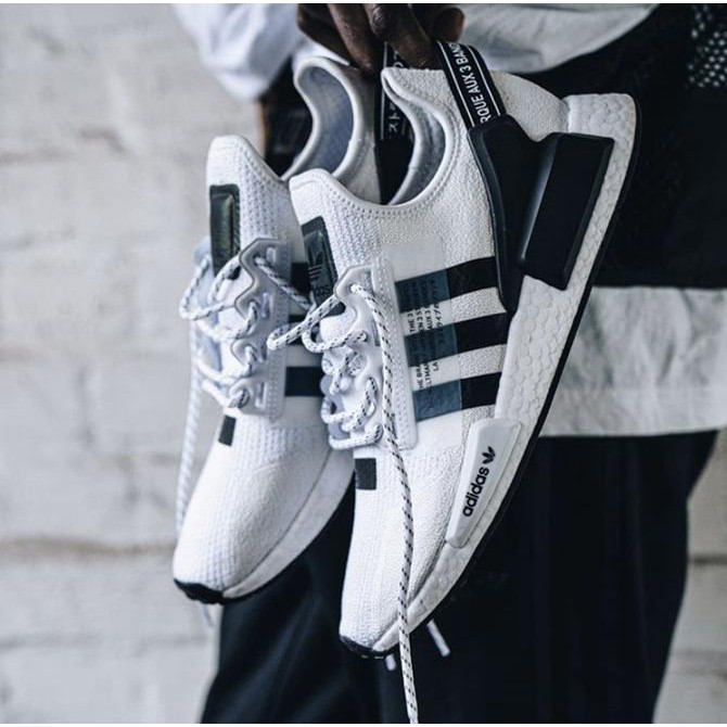 ☞❣F⚡ash Sale☀ sepatu sneakers dewasa Sepatu Adidas Nmd R1 V2 White Black Premium Original