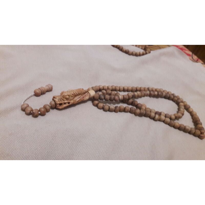 kalung tasbih bandul  ukir naga kayu cendana wangi