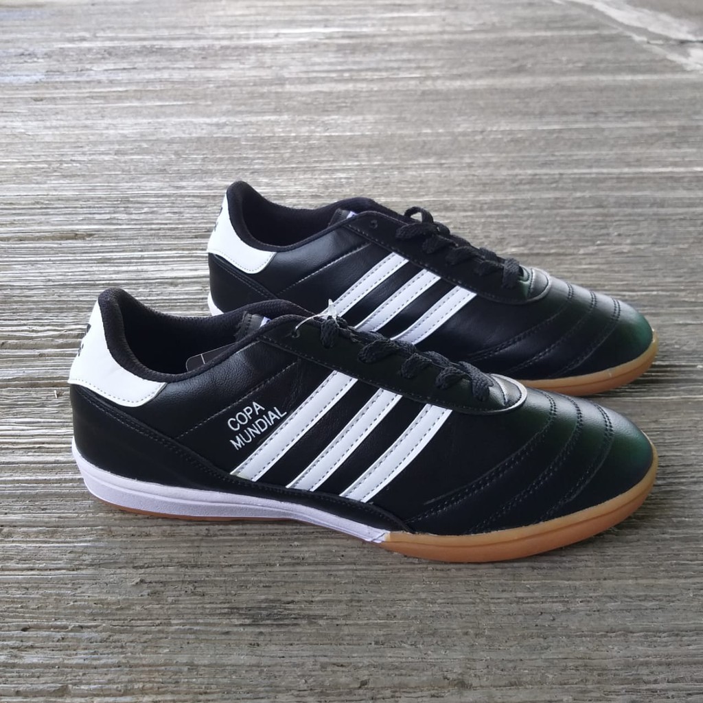 Paket Sepatu futsal Adidas copa mundial-sol coklat