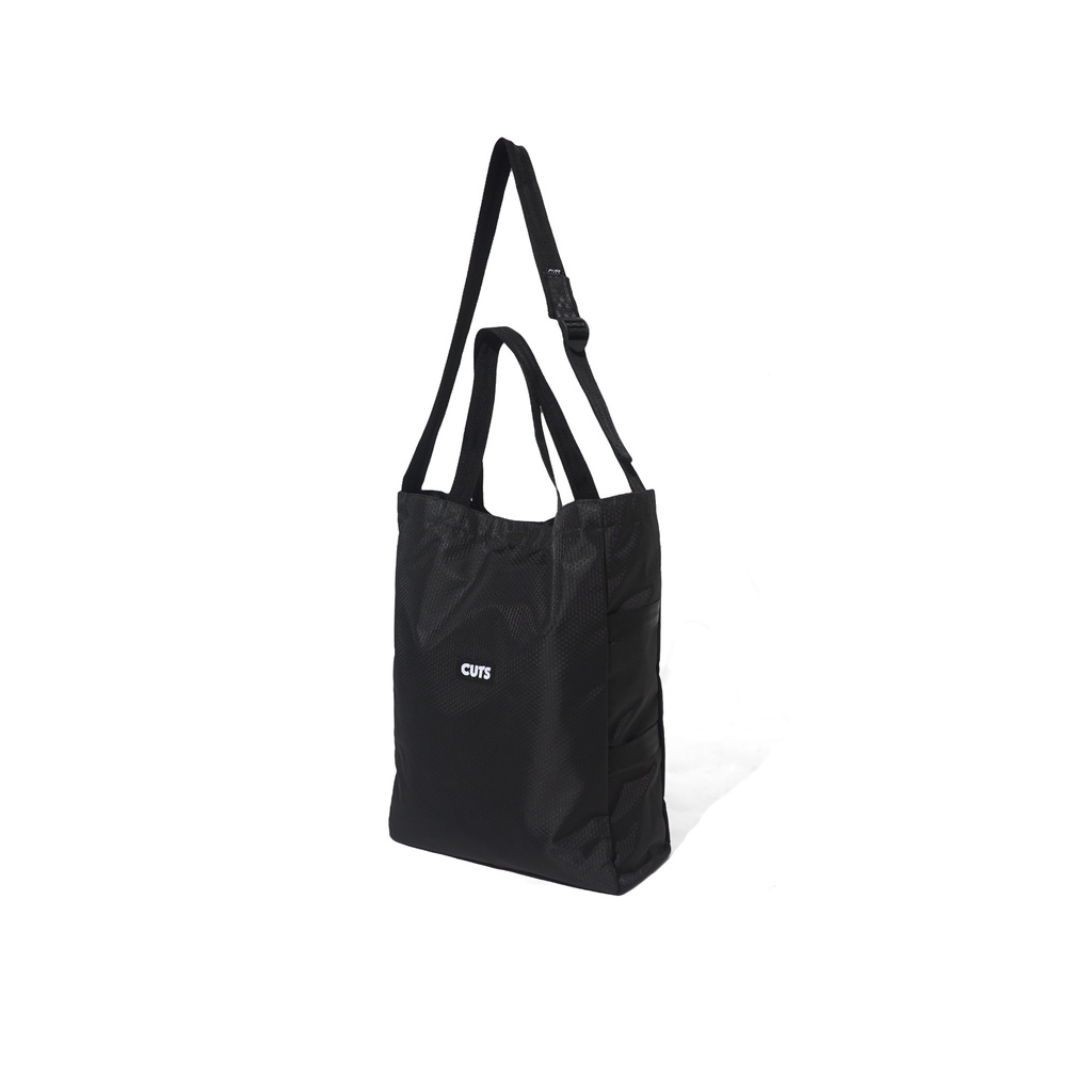 CUTS TOTEBAG BLACK