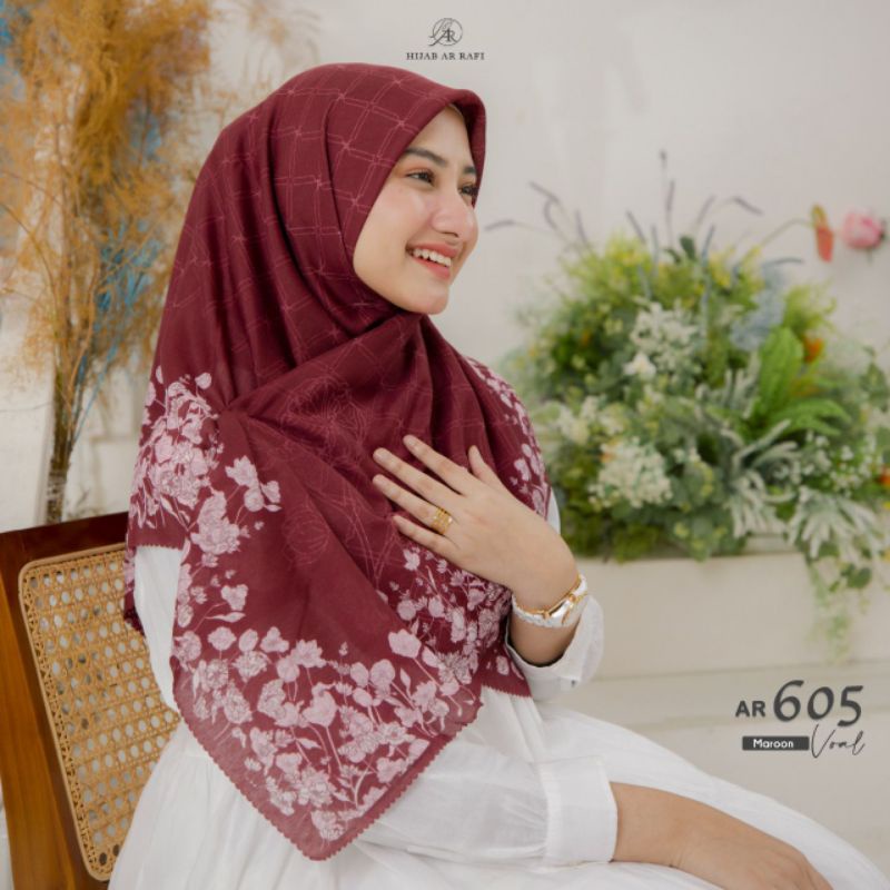 Hijab Arrafi Segi Empat AR 605 Motif