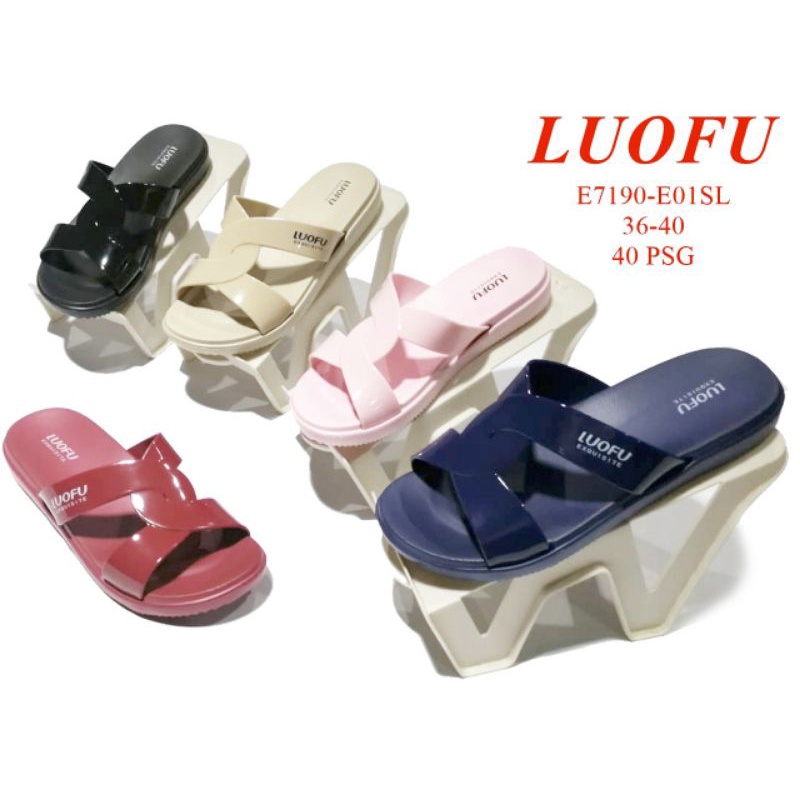 sendal karet luofu wanita