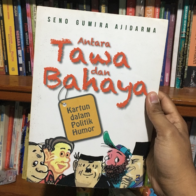 Antara Tawa dan Bahaya
