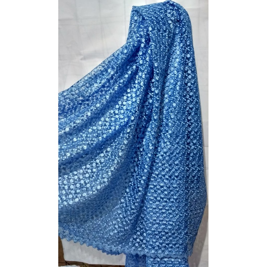 Kain Brukat Bunga Kecil motif 20 / design kualiatas ekspor