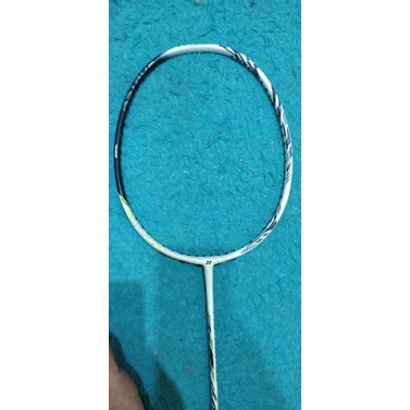 Raket Yonex astrox 99 pro white Tiger 3U5 kode JP