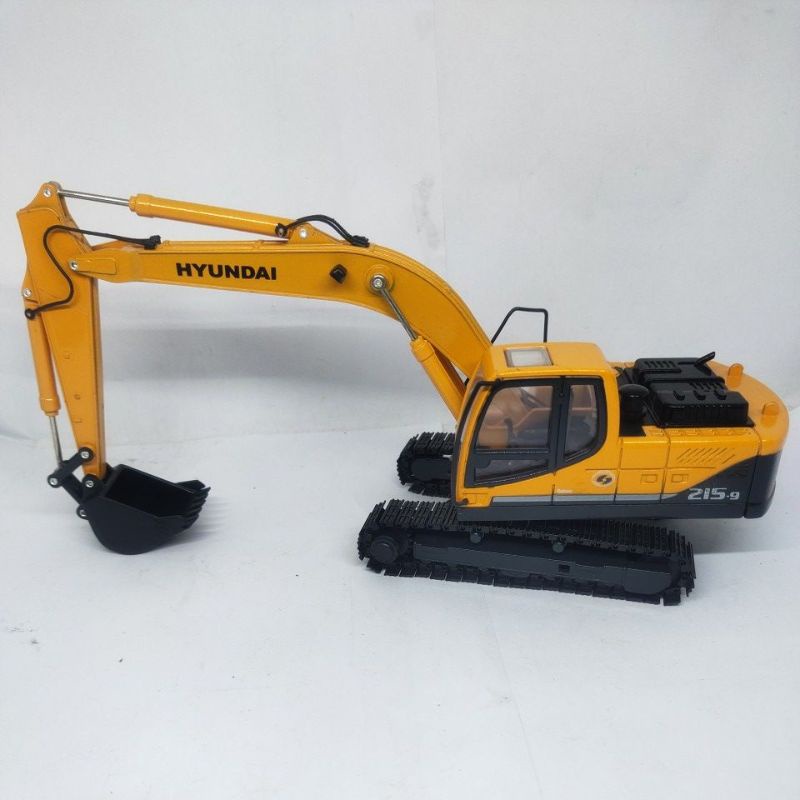 diecast miniatur alat berat excavator hyundai tambang bahan besi