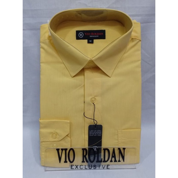 Vio roldan kemeja slimfit polos lengan panjang