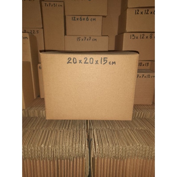 

Kardus 20x20x15 cm baru polos luar dalam