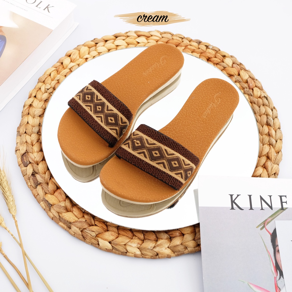 Sandal Tribal