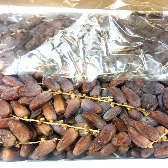 

Kurma Terbaru - Kurma Tunisia Tangkai 5Kg Murah