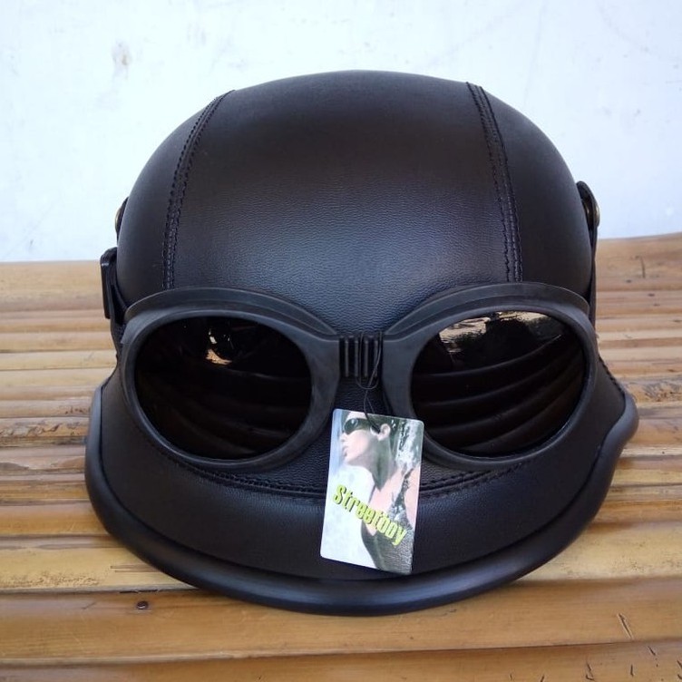 Helm Retro Nazi