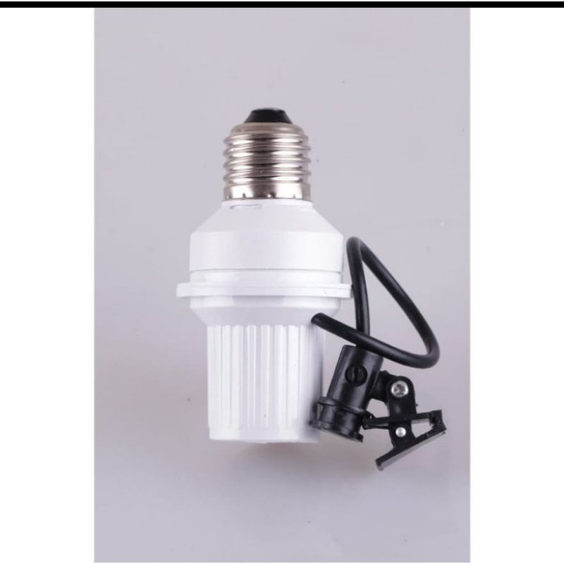 fiting lampu sensor otomatis siang malam