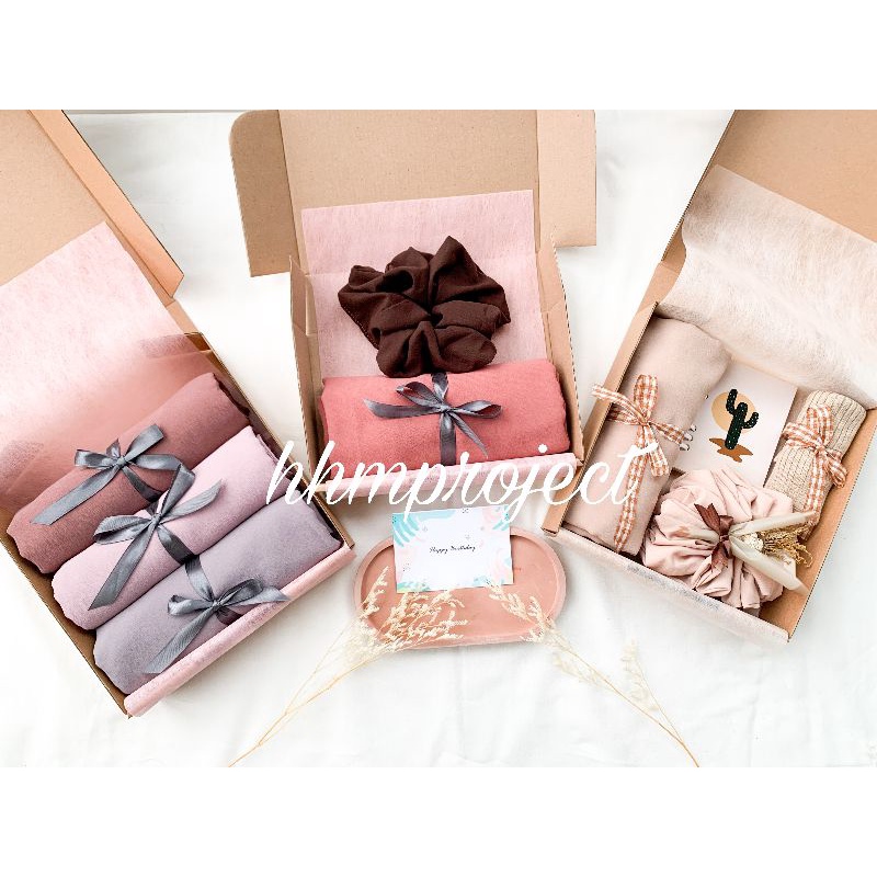 Hampers Hijab Premium (Pashmina), Gift Box Birthday, Idul Fitri Lebaran, Wisuda, Kado