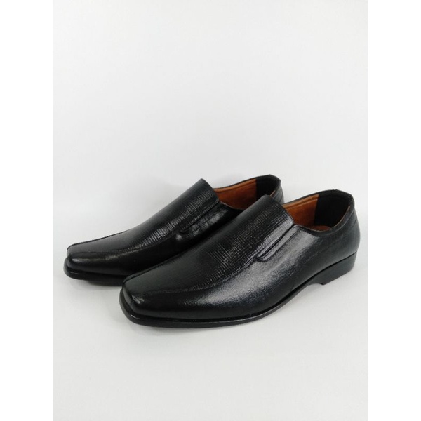 Sepatu pantofel pria / Sepatu kantor / Pantofel pria / Bally