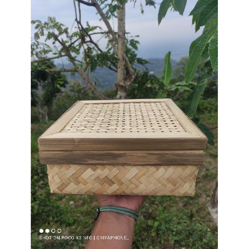 KERANJANG SOKASE BAMBU KOTAK /WADAH HEMPERS ANYAMAN BAMBU UNIK