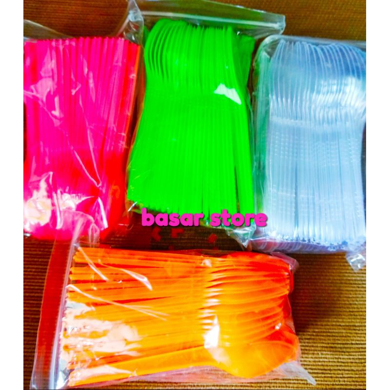 Stg/sendok teh plastik warna @50