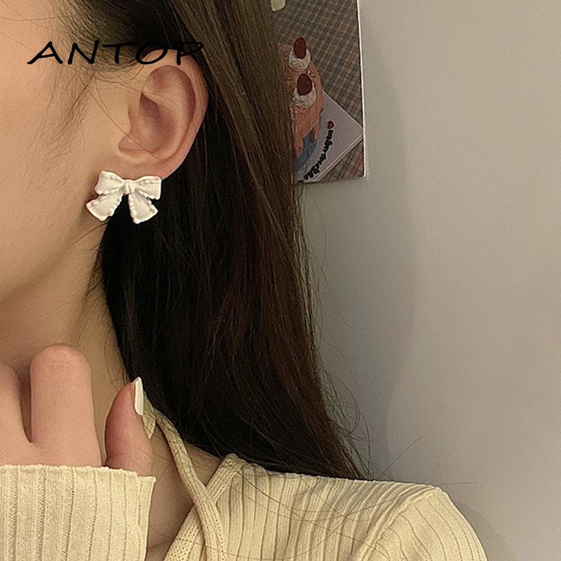 Anting Tusuk Bentuk Pita Bahan Alloy Untuk Wanita